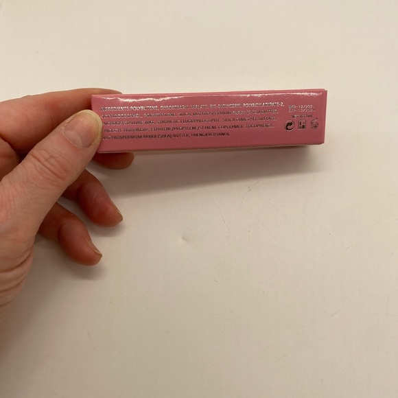 NWT BossGloss Lip Gloss in BreakRoom Blush (sparkly pink) 0.5 ml Full Size - Picture 4 of 8